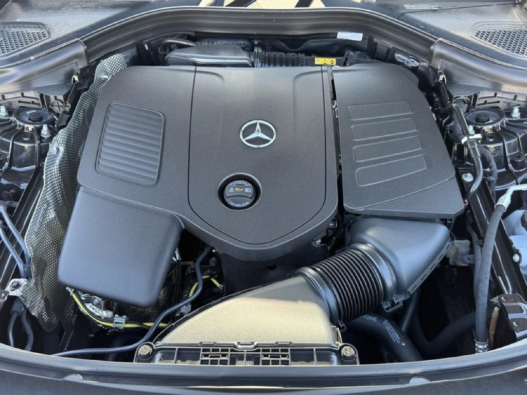 new 2025 Mercedes-Benz GLC 300 car, priced at $55,045