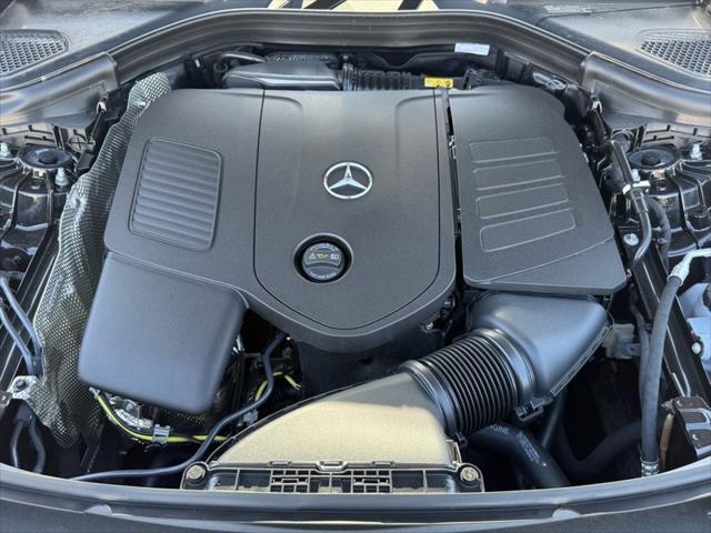 new 2025 Mercedes-Benz GLC 300 car, priced at $55,045