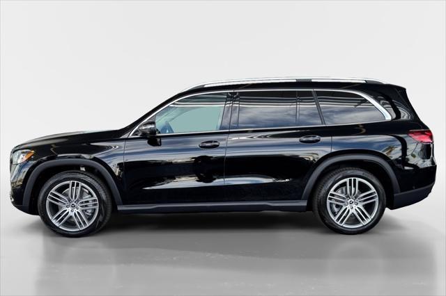 new 2025 Mercedes-Benz GLS 450 car, priced at $92,000