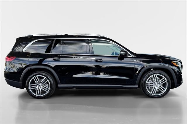 new 2025 Mercedes-Benz GLS 450 car, priced at $92,000