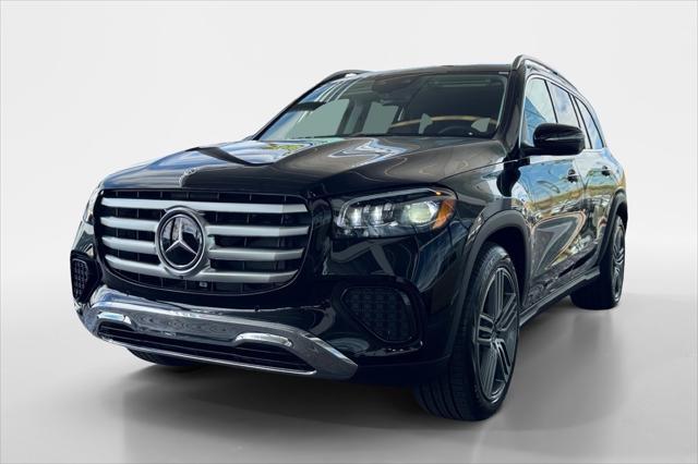 new 2025 Mercedes-Benz GLS 450 car, priced at $92,000