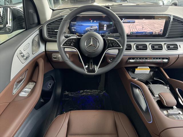 new 2025 Mercedes-Benz GLS 450 car, priced at $92,000