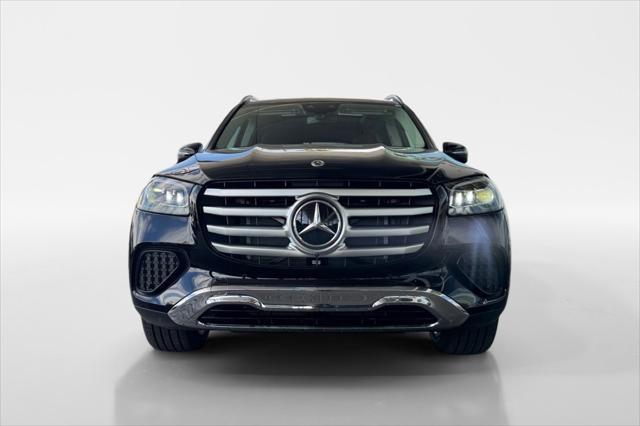 new 2025 Mercedes-Benz GLS 450 car, priced at $92,000