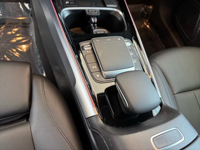 used 2022 Mercedes-Benz GLB 250 car, priced at $31,994