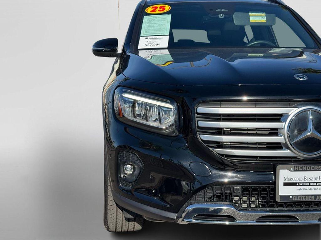 used 2025 Mercedes-Benz GLB 250 car, priced at $35,593