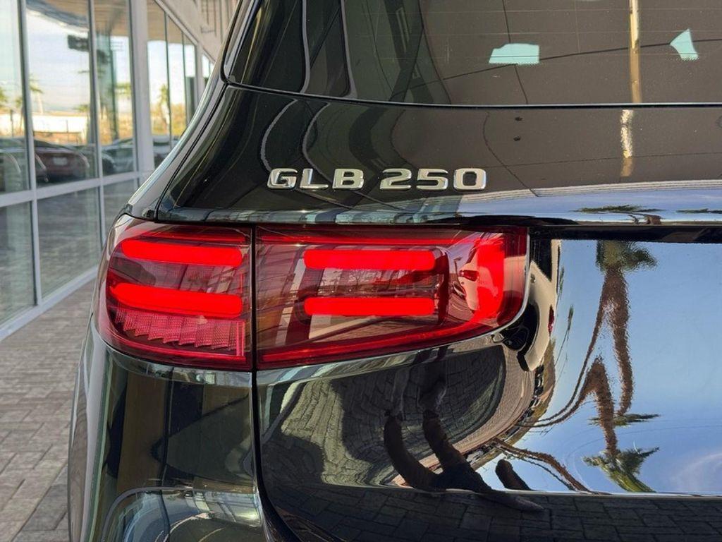 used 2025 Mercedes-Benz GLB 250 car, priced at $35,593