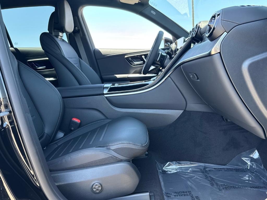 new 2025 Mercedes-Benz GLC 300 car, priced at $56,980