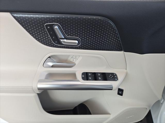 new 2025 Mercedes-Benz GLA 250 car, priced at $45,845