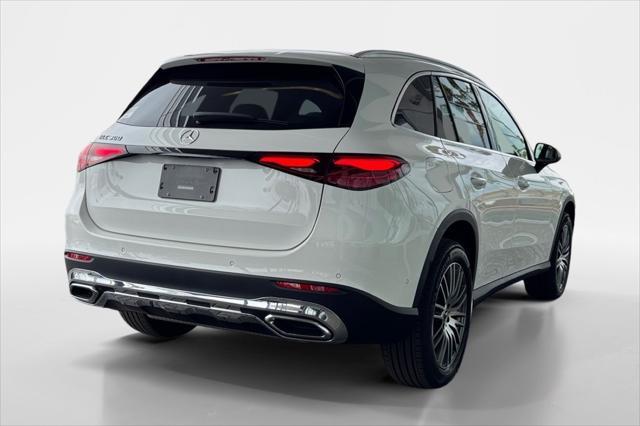 new 2025 Mercedes-Benz GLC 300 car, priced at $51,955