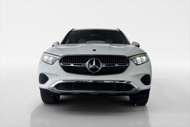 new 2025 Mercedes-Benz GLC 300 car, priced at $51,955