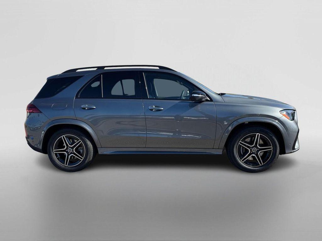 new 2026 Mercedes-Benz GLE 450 car, priced at $77,465