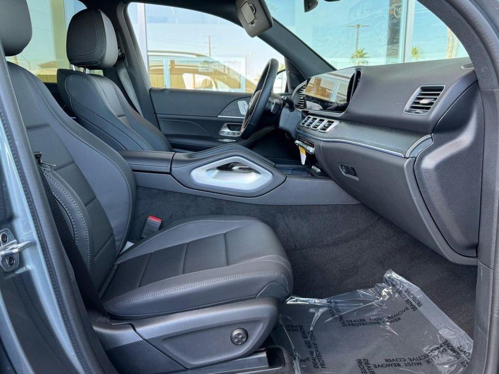 new 2026 Mercedes-Benz GLE 450 car, priced at $77,465
