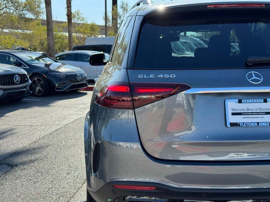 new 2026 Mercedes-Benz GLE 450 car, priced at $77,465