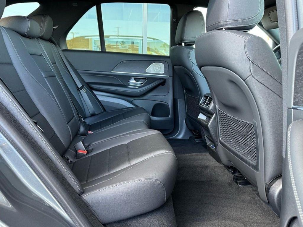 new 2026 Mercedes-Benz GLE 450 car, priced at $77,465