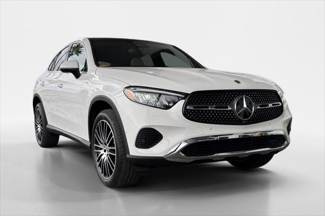 new 2025 Mercedes-Benz GLC 300 car, priced at $63,165