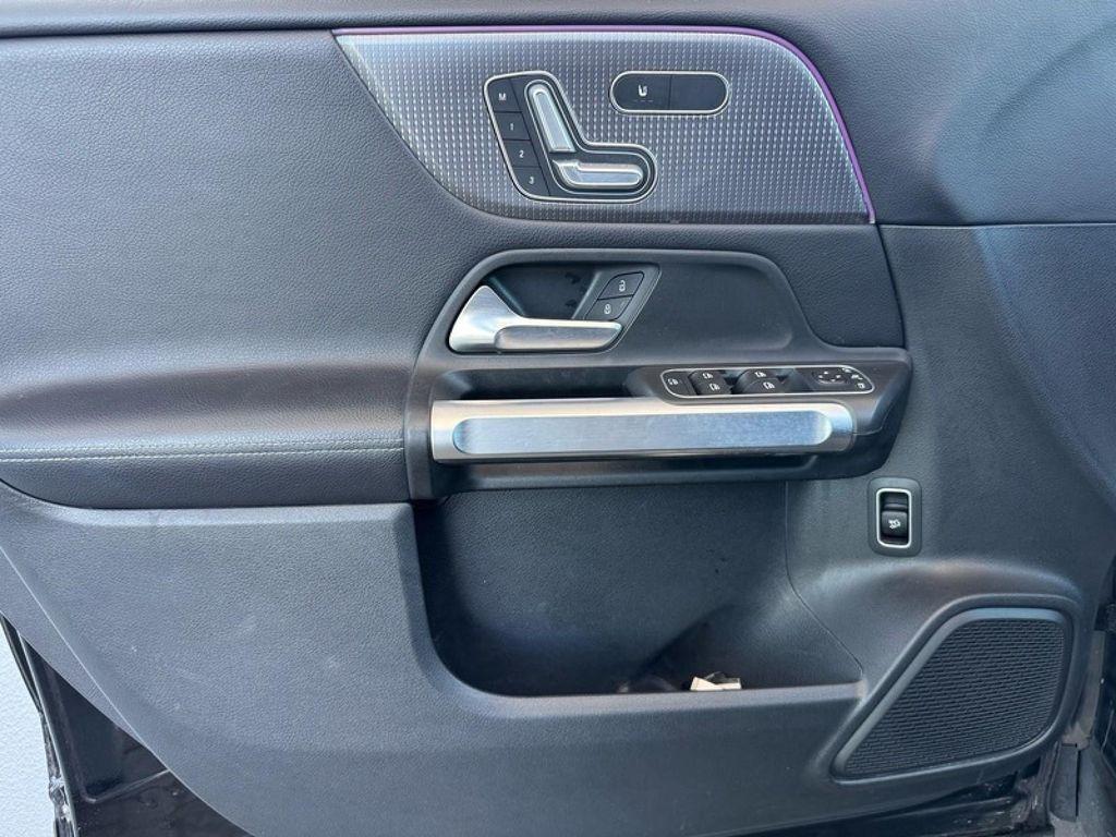 used 2021 Mercedes-Benz GLB 250 car, priced at $26,494