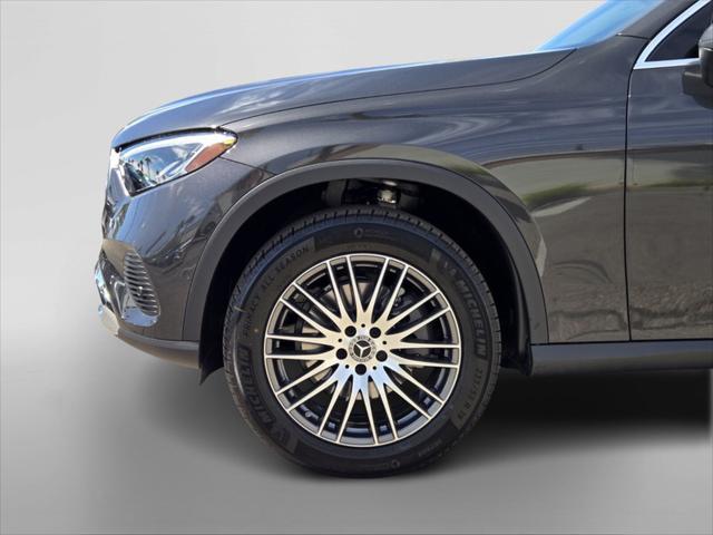 new 2025 Mercedes-Benz GLC 300 car, priced at $62,755