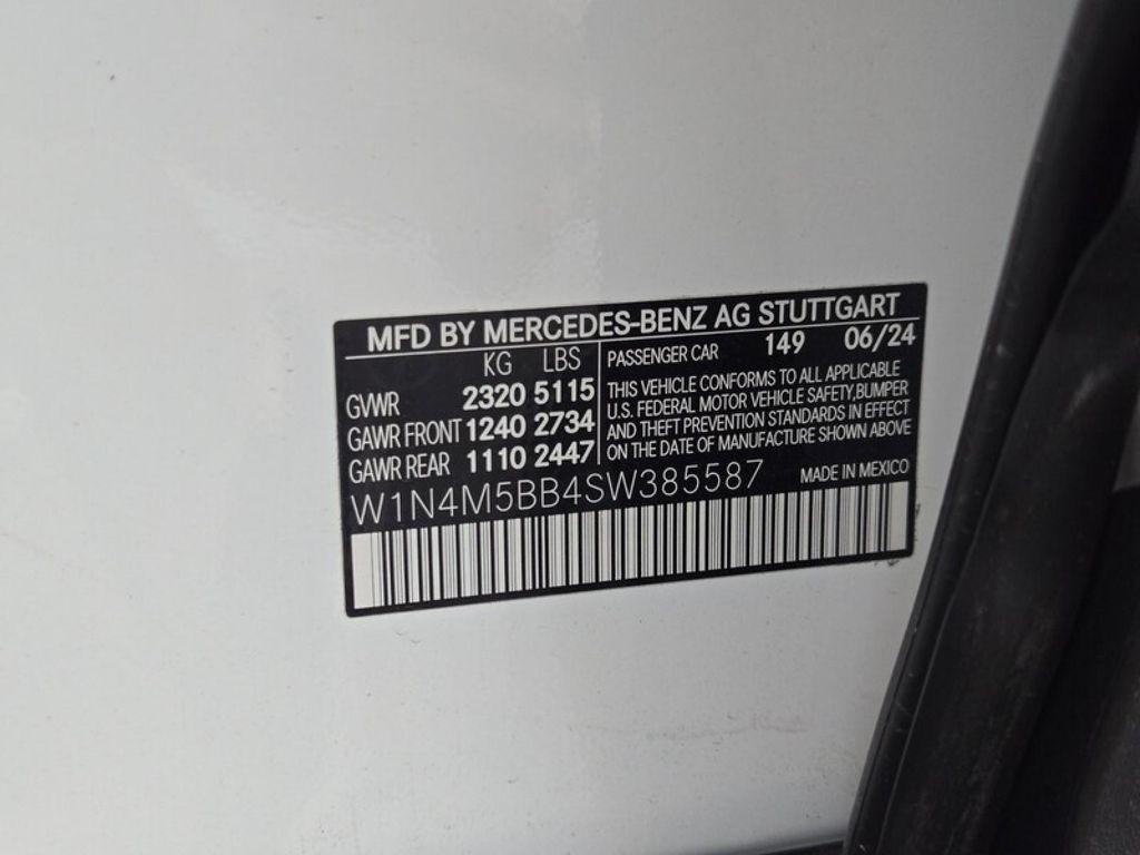 new 2025 Mercedes-Benz AMG GLB 35 car, priced at $61,285