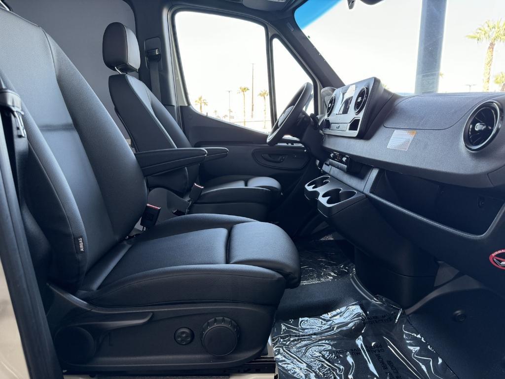 new 2024 Mercedes-Benz Sprinter 2500 car, priced at $64,702