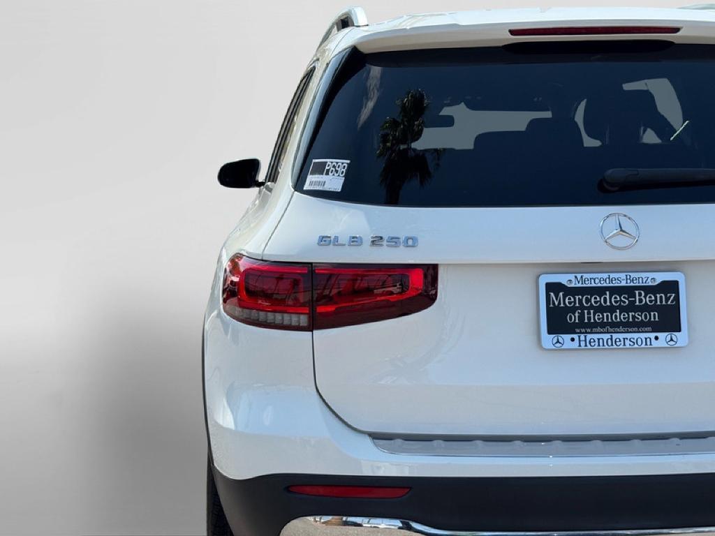 used 2022 Mercedes-Benz GLB 250 car, priced at $31,994