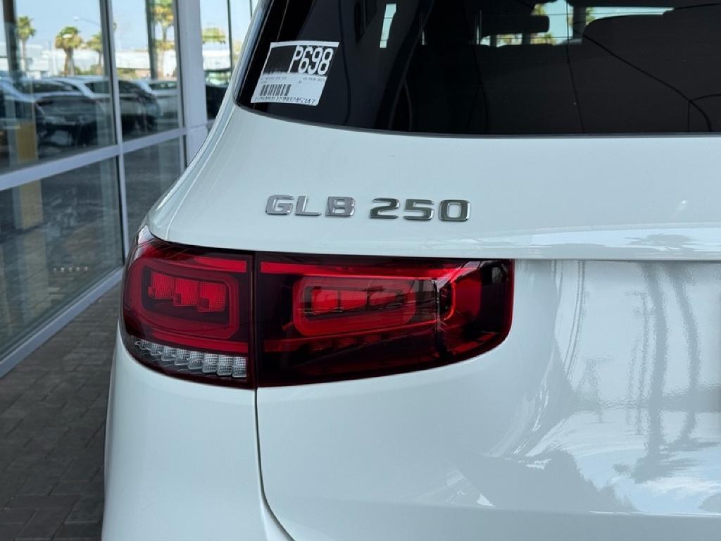 used 2022 Mercedes-Benz GLB 250 car, priced at $31,994