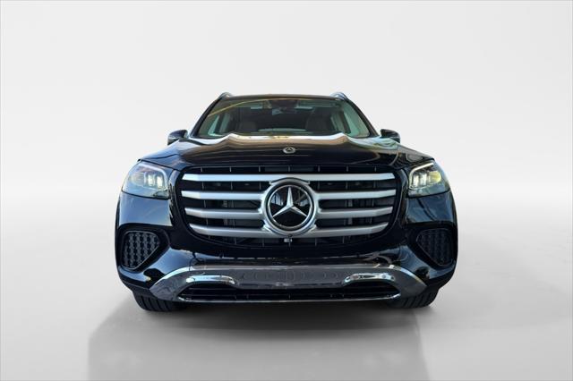 new 2025 Mercedes-Benz GLS 450 car, priced at $92,000