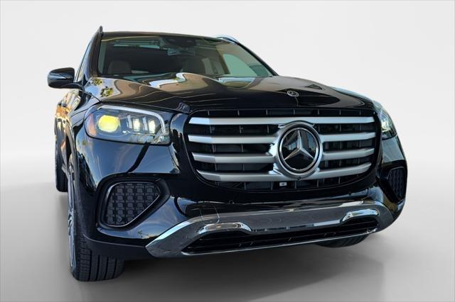 new 2025 Mercedes-Benz GLS 450 car, priced at $92,000