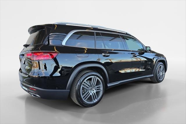 new 2025 Mercedes-Benz GLS 450 car, priced at $92,000