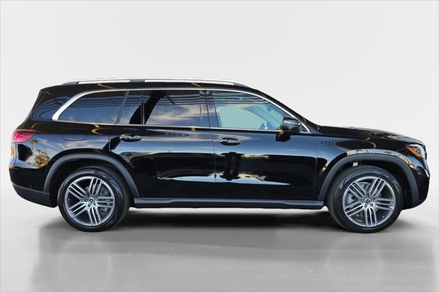 new 2025 Mercedes-Benz GLS 450 car, priced at $92,000