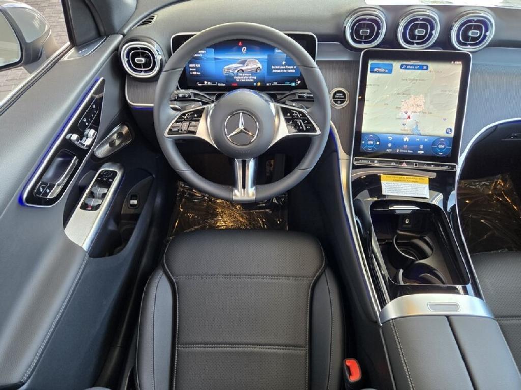 new 2025 Mercedes-Benz GLC 300 car, priced at $57,625