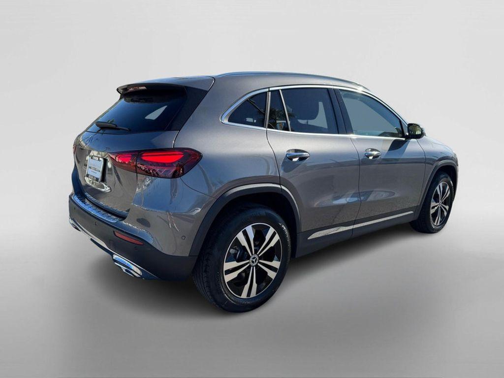 used 2025 Mercedes-Benz GLA 250 car, priced at $39,994