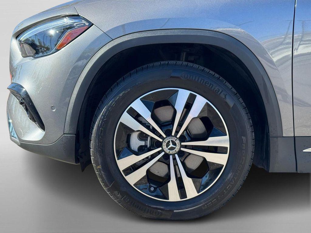 used 2025 Mercedes-Benz GLA 250 car, priced at $39,994