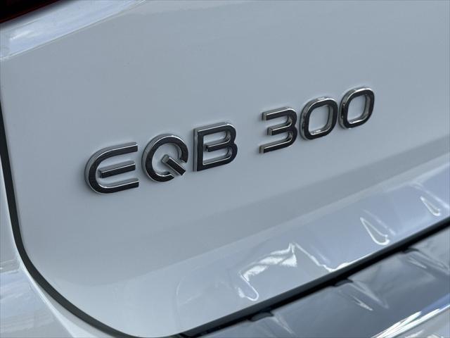 new 2024 Mercedes-Benz EQB 300 car, priced at $62,870