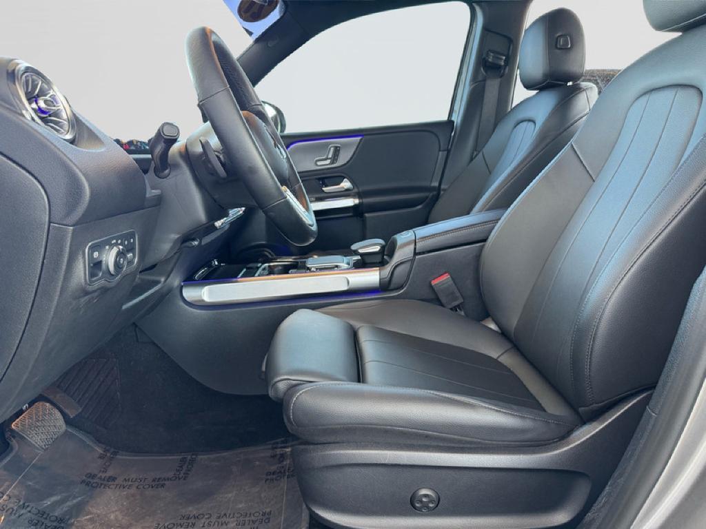 used 2021 Mercedes-Benz GLB 250 car, priced at $29,994