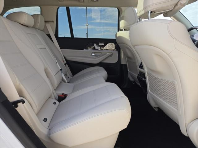 new 2025 Mercedes-Benz GLS 450 car, priced at $98,420