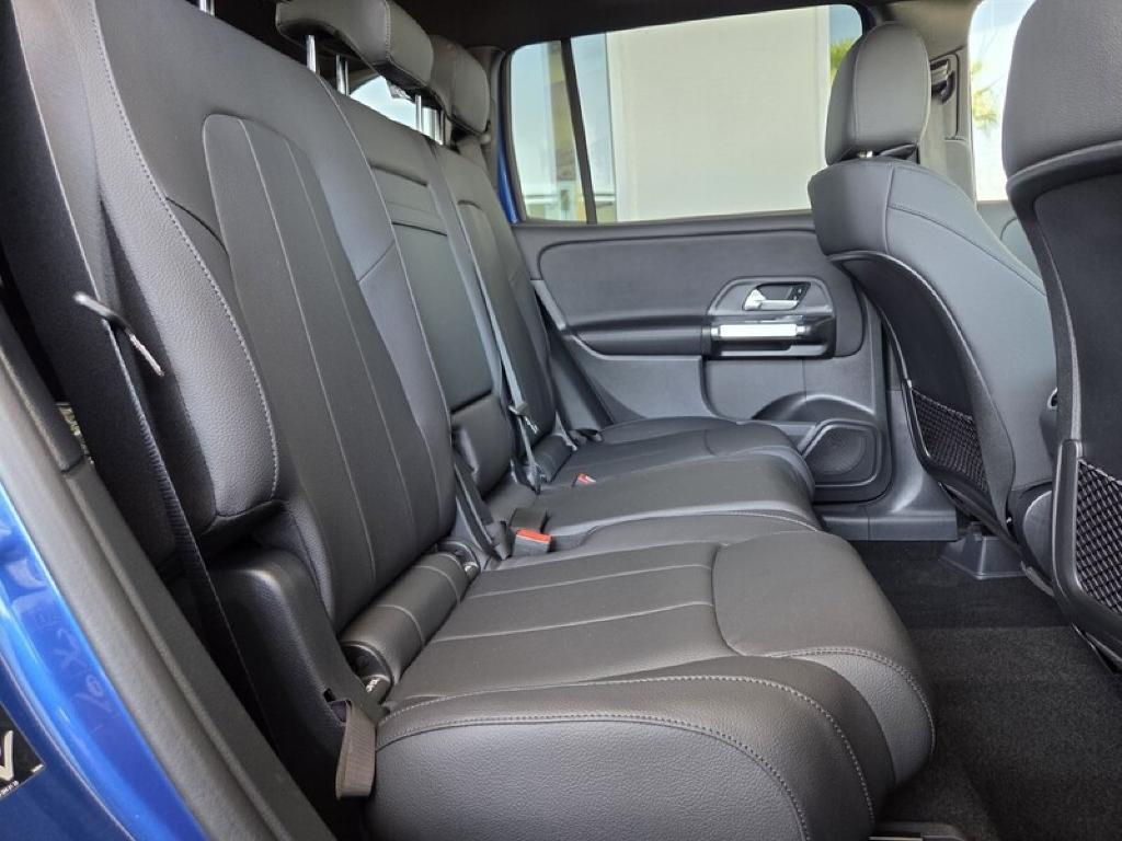 new 2025 Mercedes-Benz GLB 250 car, priced at $48,695