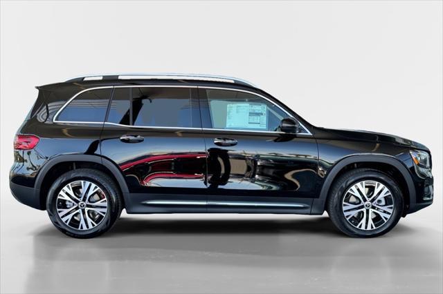 new 2024 Mercedes-Benz GLB 250 car, priced at $49,515