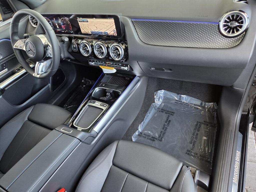 new 2025 Mercedes-Benz GLA 250 car, priced at $46,195