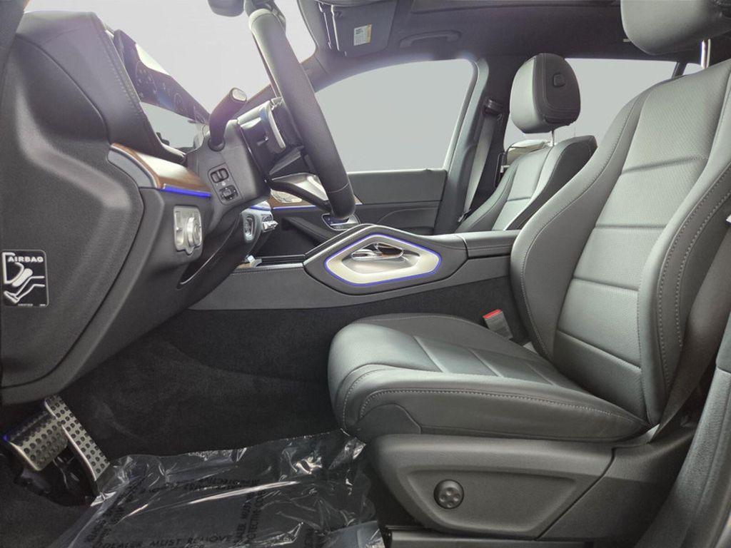 new 2025 Mercedes-Benz GLS 450 car, priced at $96,495