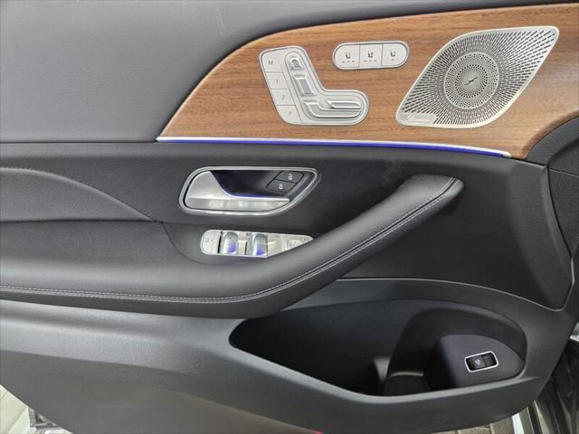 new 2025 Mercedes-Benz GLS 450 car, priced at $96,495