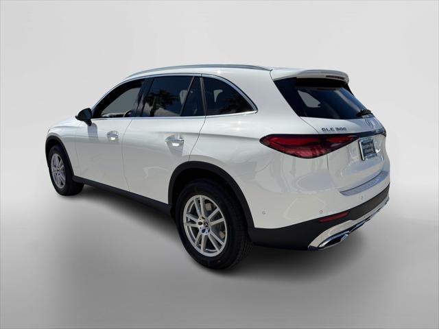 new 2025 Mercedes-Benz GLC 300 car, priced at $51,765