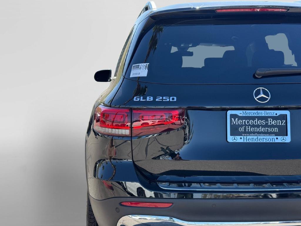 used 2020 Mercedes-Benz GLB 250 car, priced at $24,994