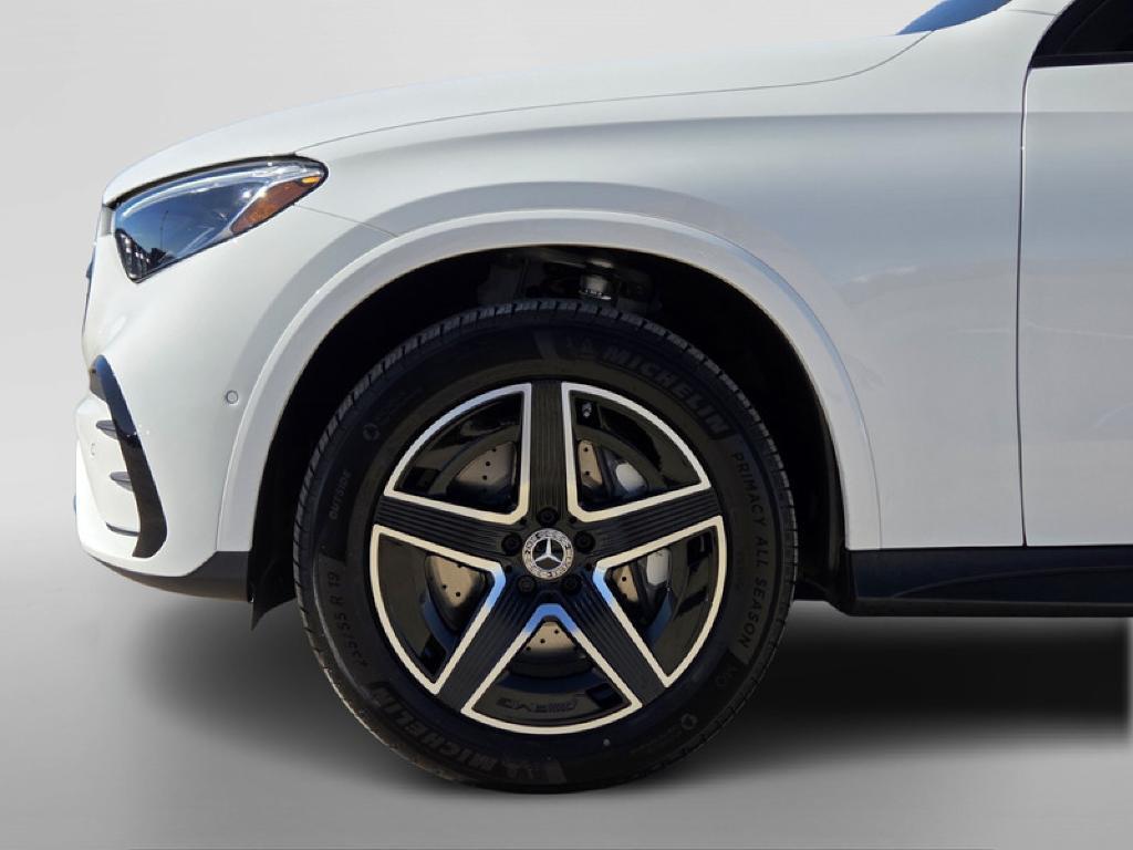 new 2026 Mercedes-Benz GLC 300 car, priced at $57,055