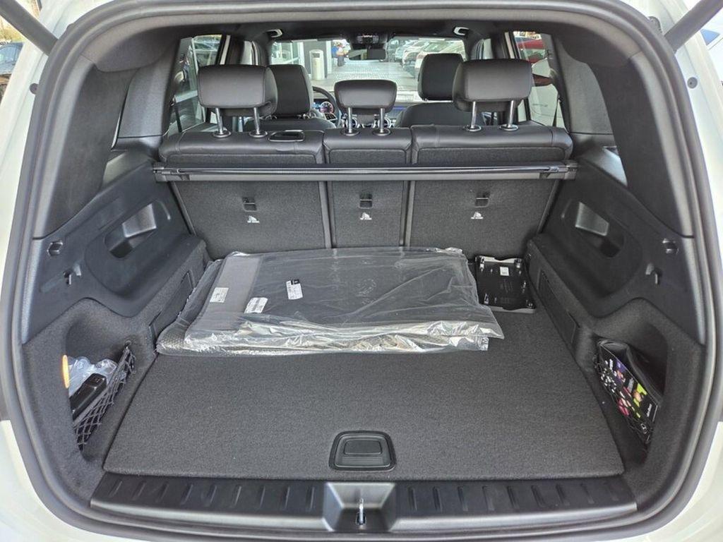 new 2026 Mercedes-Benz GLB 250 car, priced at $49,630