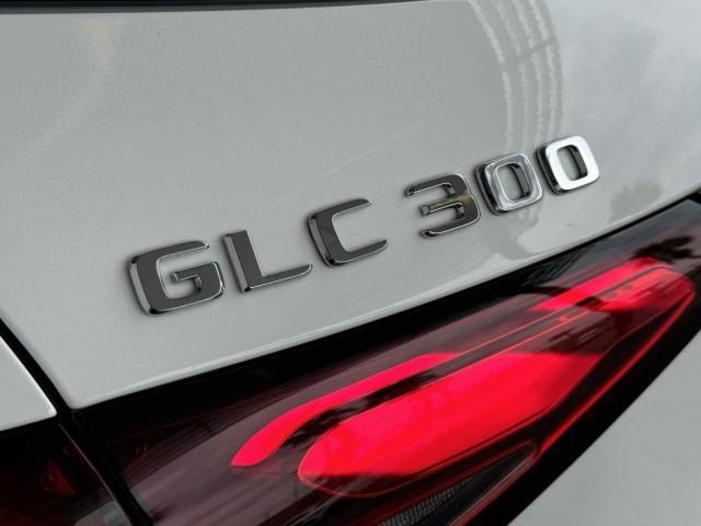 new 2024 Mercedes-Benz GLC 300 car, priced at $52,195