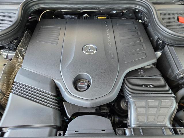 new 2025 Mercedes-Benz GLS 450 car, priced at $102,570