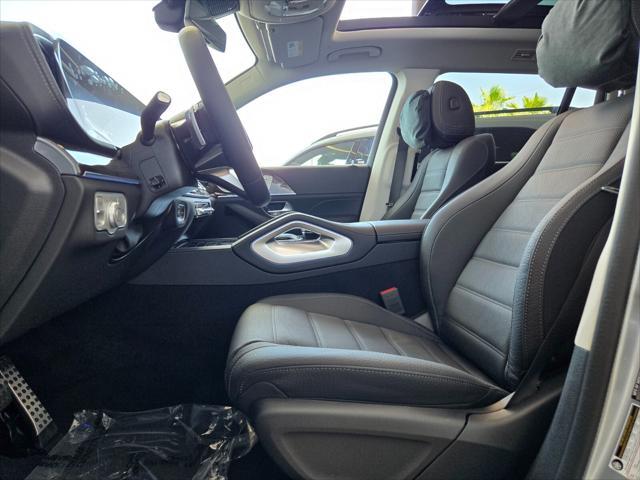 new 2025 Mercedes-Benz GLS 450 car, priced at $102,570