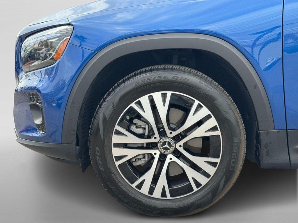 used 2025 Mercedes-Benz GLB 250 car, priced at $38,884