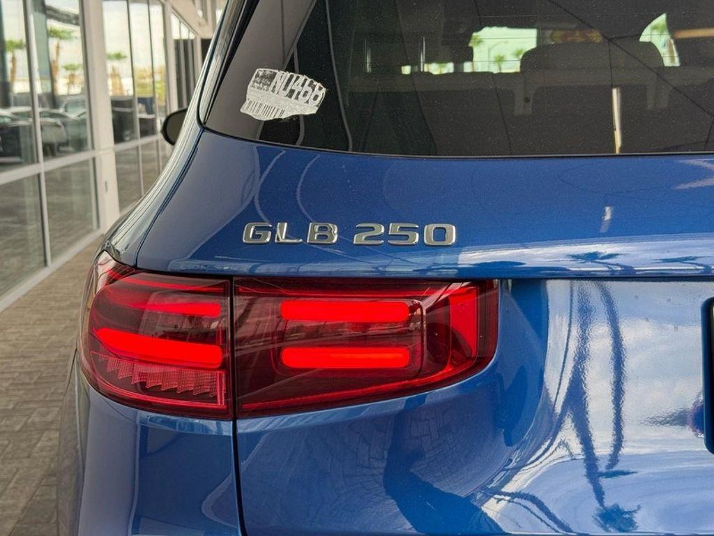 used 2025 Mercedes-Benz GLB 250 car, priced at $38,884