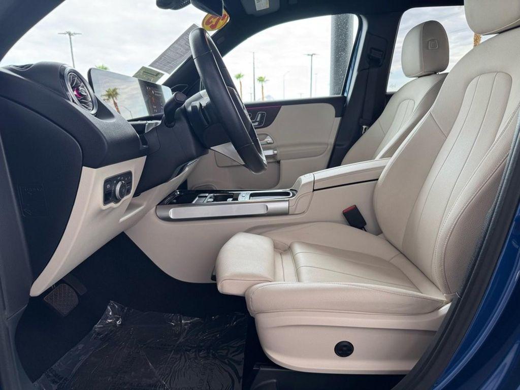 used 2025 Mercedes-Benz GLB 250 car, priced at $38,884